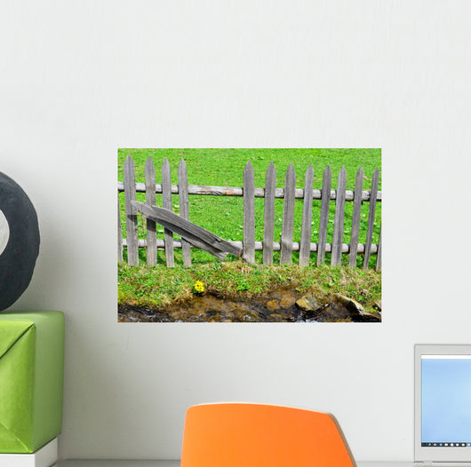 Wooden Palisade Fencing