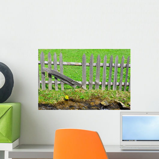 Wooden Palisade Fencing