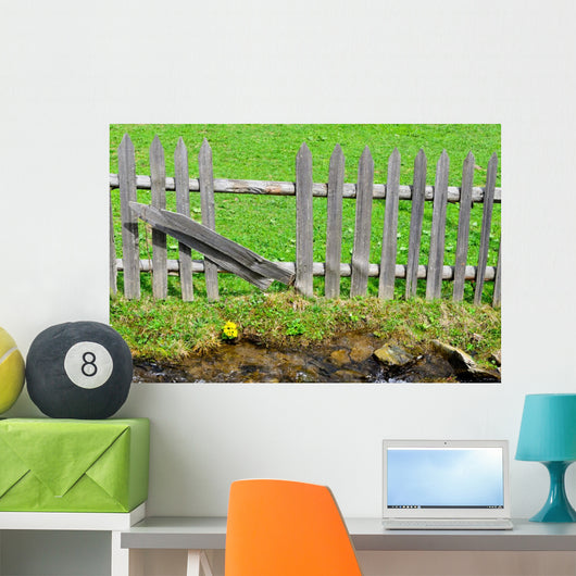 Wooden Palisade Fencing