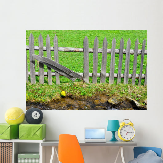 Wooden Palisade Fencing