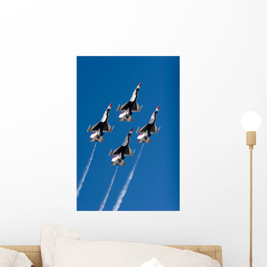 F-16 Thunderbird Jets Flying