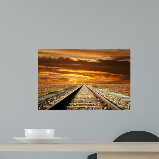 ferrovia al tramonto