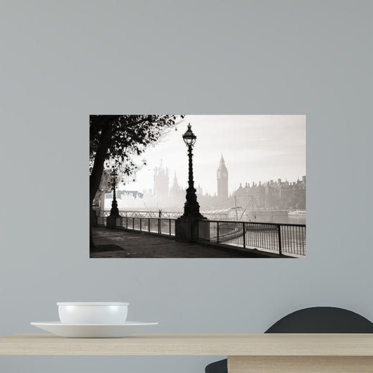 Heavy fog hits London Wall Mural
