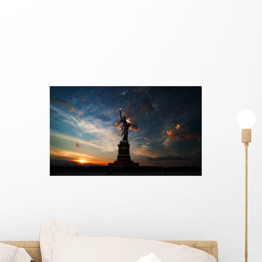 Independence day. Liberty enlightening the world Wall Mural
