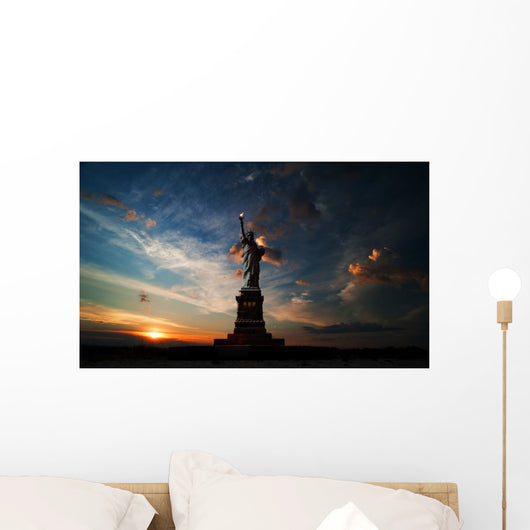 Independence day. Liberty enlightening the world Wall Mural