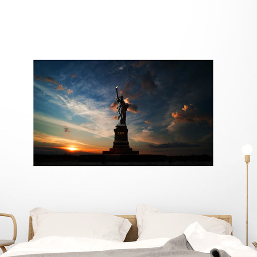 Independence day. Liberty enlightening the world Wall Mural