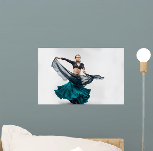 Oriental Woman Wall Mural
