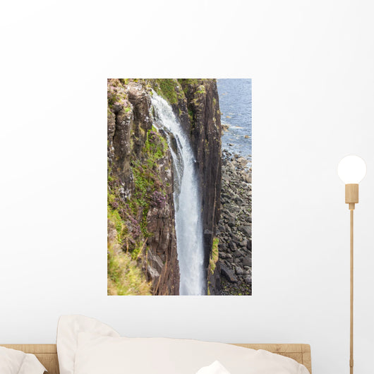Kilt rock waterfall Wall Mural