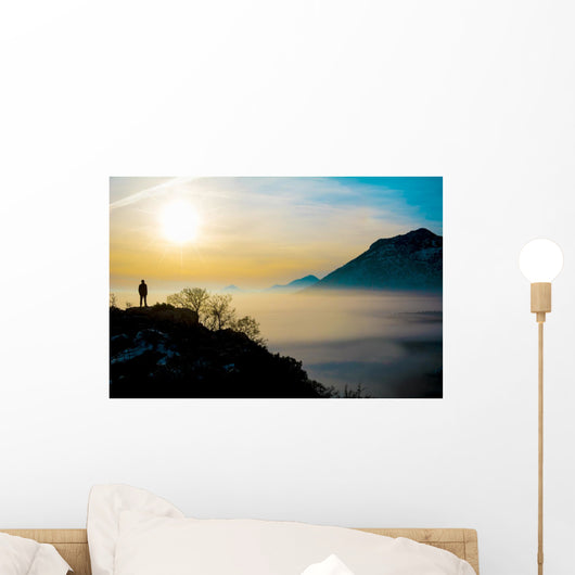 zirvede güne?in do?u?unu izlemek Wall Mural