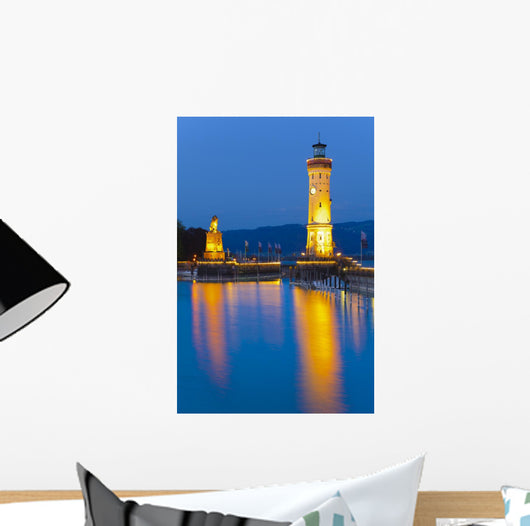 Leuchtturm im Hafen von Lindau am Bodensee Wall Decal