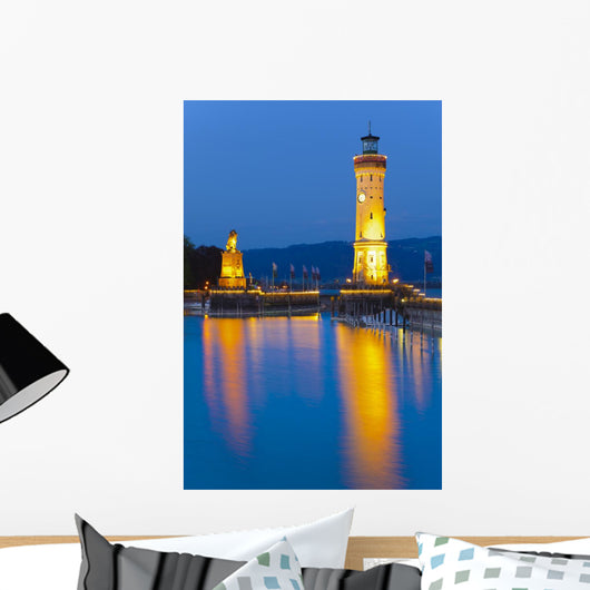 Leuchtturm im Hafen von Lindau am Bodensee Wall Decal