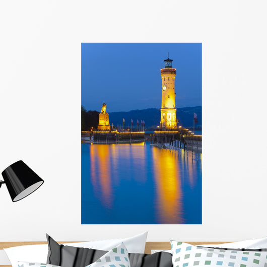 Leuchtturm im Hafen von Lindau am Bodensee Wall Decal