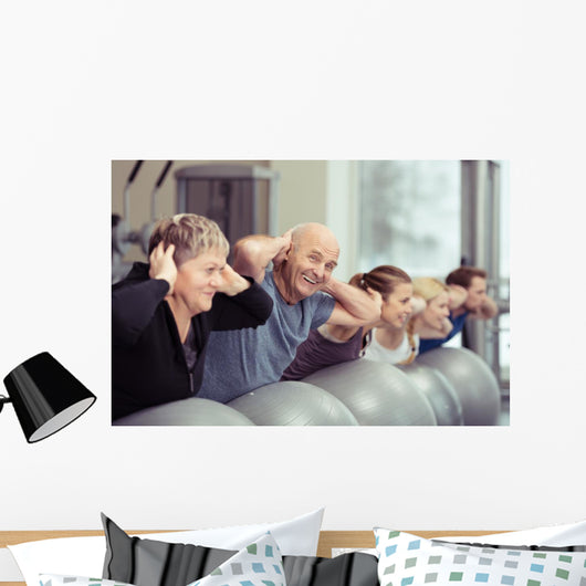 senior macht sport in der gruppe Wall Decal
