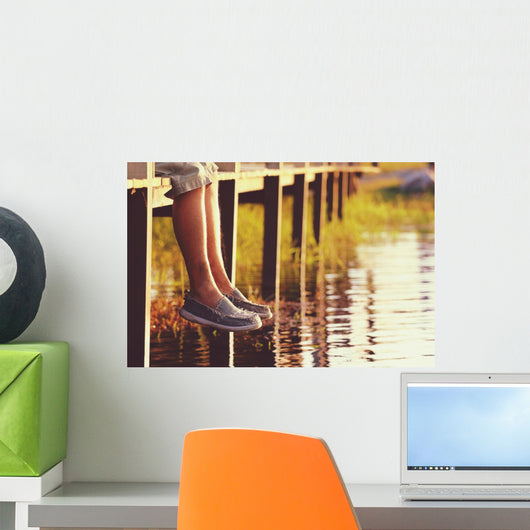 legs dangling Wall Decal
