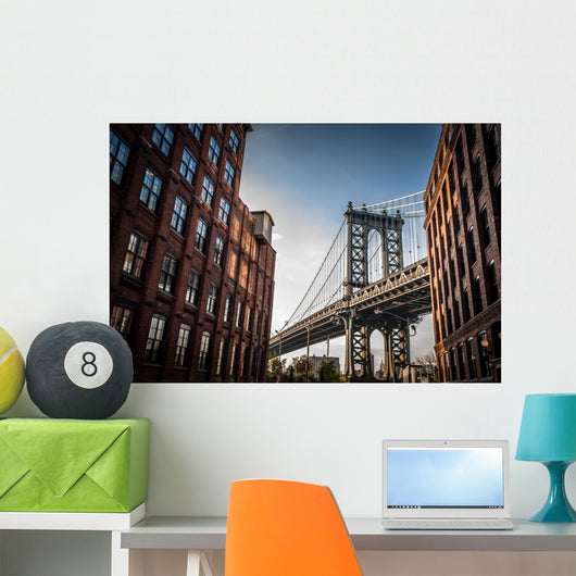 Manhattan Bridge Seen from Wall Decal