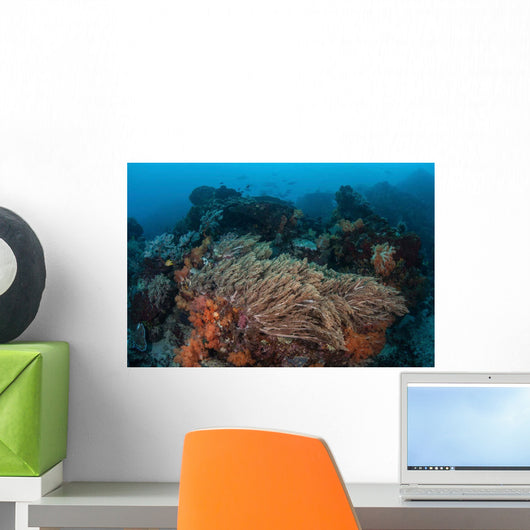 Strong Current Sweeps across Wall Decal