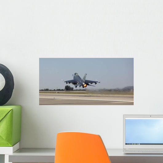 F-16 Fighting Falcon Takes Wall Decal Design 1