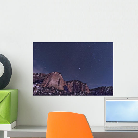 La Ventana Arch with Wall Decal