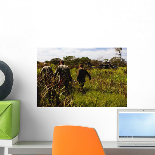 Us Army Soldiers Transport Wall Decal