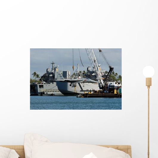 F-15 Eagle Gets Lift Wall Decal