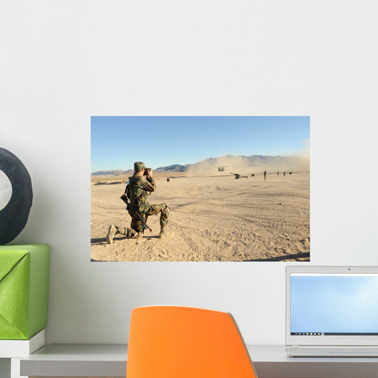 Soldier Documents Ch-47 Chinook Wall Decal