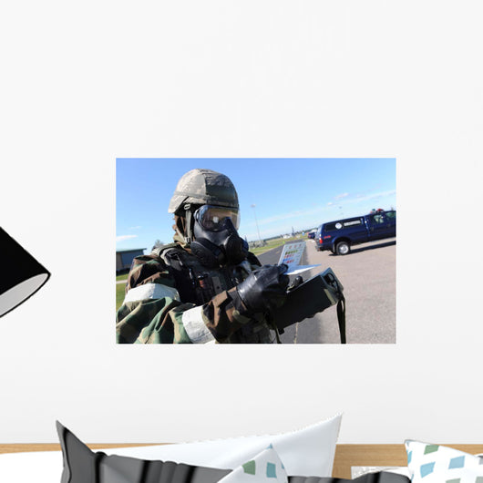 Soldier Uses M256 Kit Wall Decal