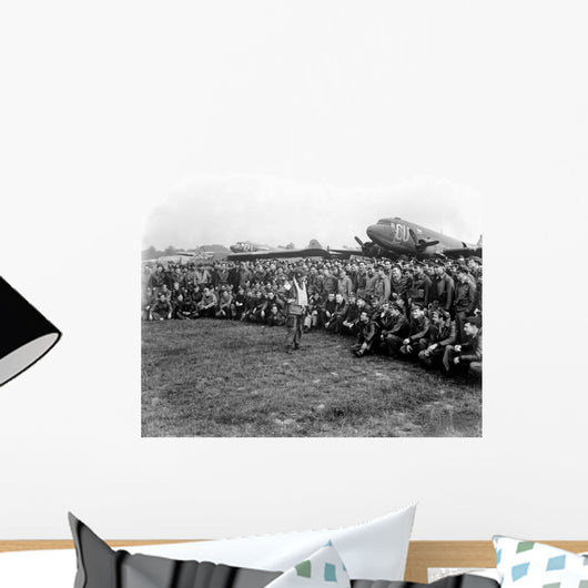 Wwii Artillery Commander Gives Wall Decal