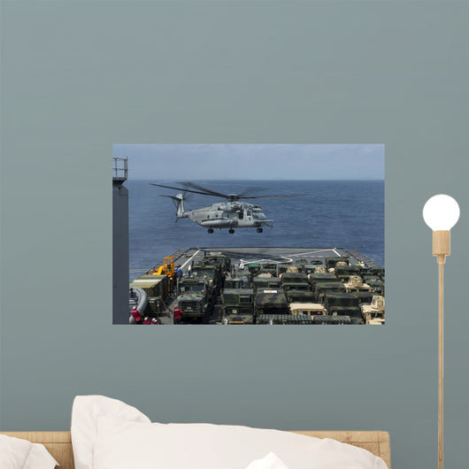 Ch-53e Super Stallion Prepares Wall Decal