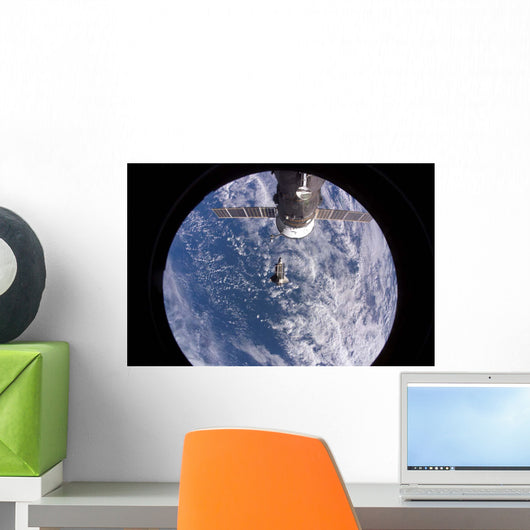 Space Shuttle Discovery Wall Decal Design 16