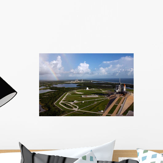 Space Shuttle Atlantis and Wall Decal Design 8