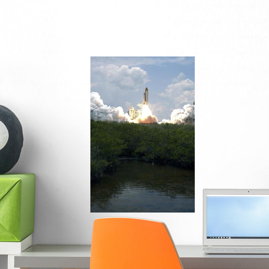Space Shuttle Atlantis Lifts Wall Decal Design 33