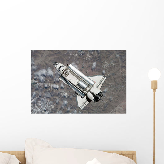 Aerial Space Shuttle Discovery Wall Decal Design 1