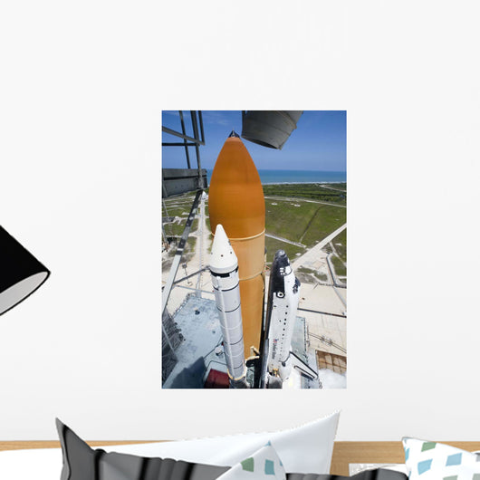 Space Shuttle Atlantis Lifts Wall Decal Design 5