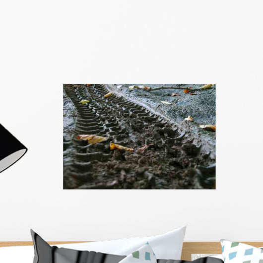 Spur im Schlamm Wall Decal