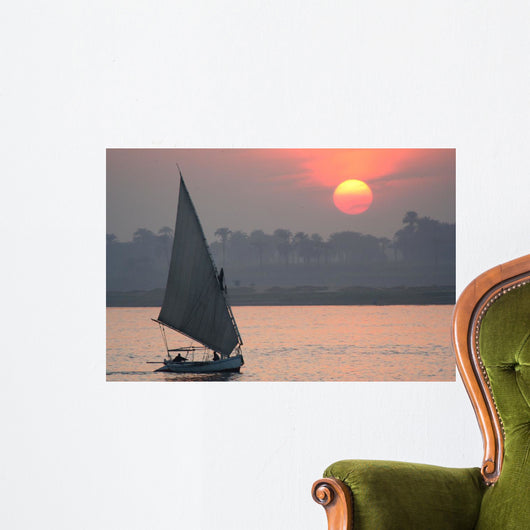 Felouque Sur Le Nil Au Coucher Du Soleil Wall Mural