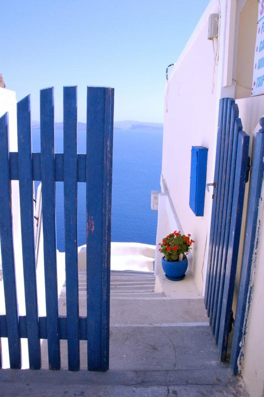 Open door Wall Mural