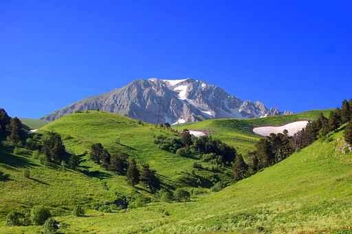 Oshten Mountain Wall Decal