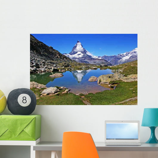 Bergtraum-Matterhorn-gr Nsee Wall Decal