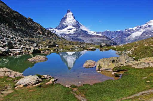 Bergtraum-Matterhorn-gr Nsee Wall Decal