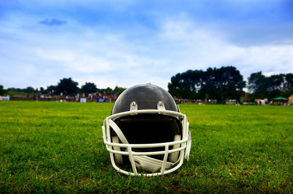 American Football Helmet Grass Wall Mural – Wallmonkeys