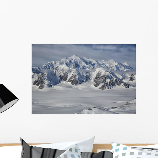 Aerial Mount Logan Kluane Wall Decal