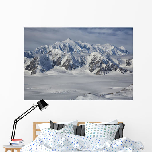 Aerial Mount Logan Kluane Wall Decal