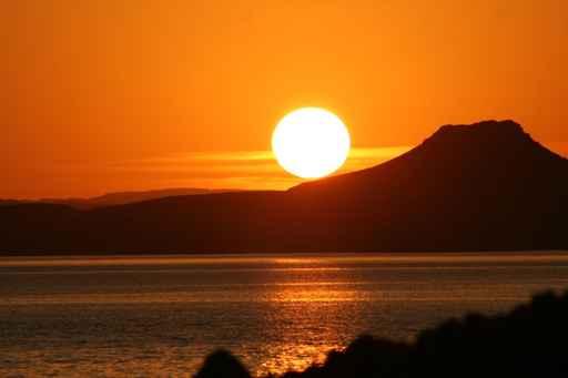Sunset Su Lake Nasser Wall Decal