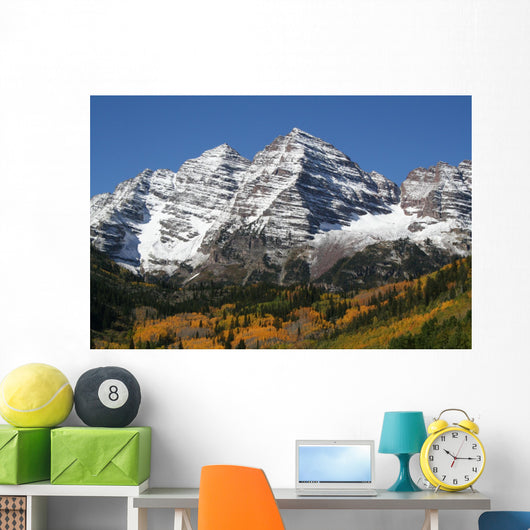 snowy mountain Wall Mural
