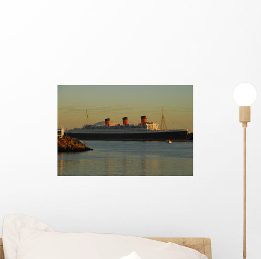 queen mary Wall Mural