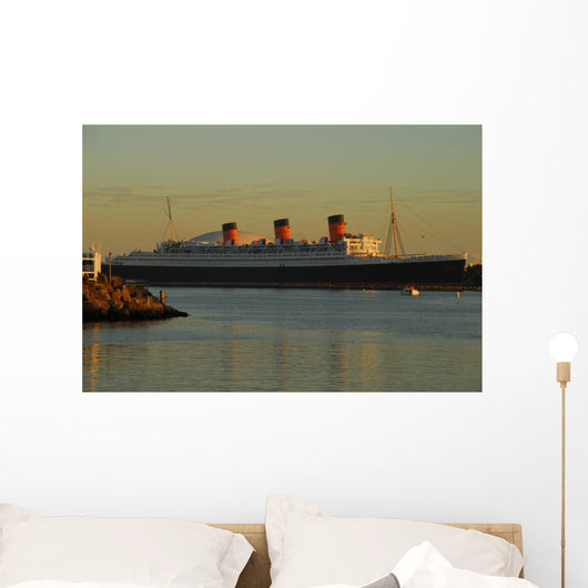 queen mary Wall Mural