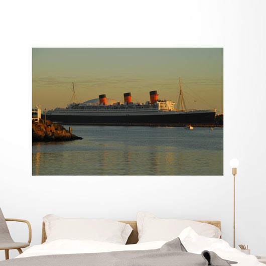 queen mary Wall Mural