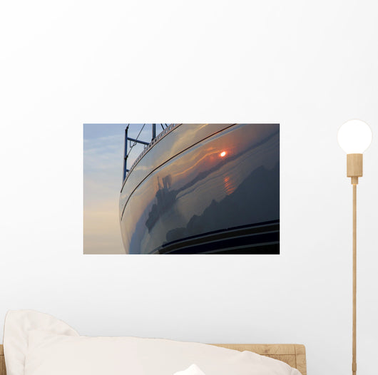 Le Reflet Wall Decal