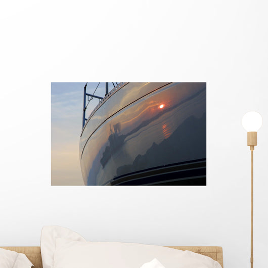 Le Reflet Wall Decal
