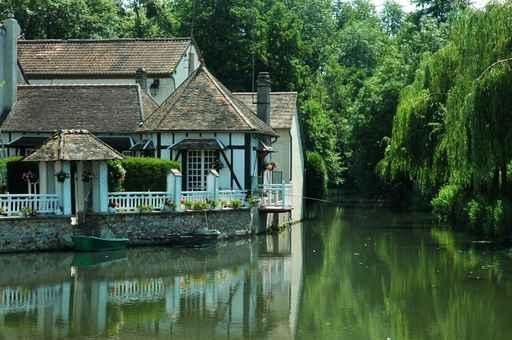 Pacy Sur Eure Wall Decal